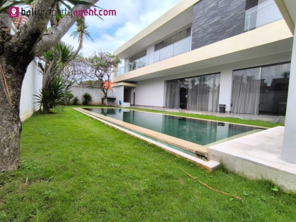 VILLA PRIBADI TUMBAK BAYUH PERERENAN 5 1 balipropertyagent.com